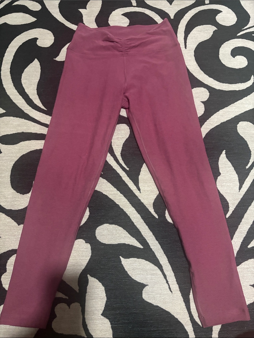Beyond Yoga Mauve Purple Leggings